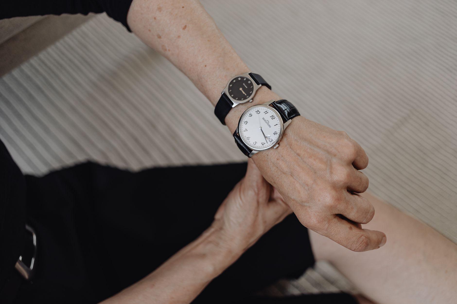 Illustration of The Science Behind Why Time Feels Faster as You Get Older